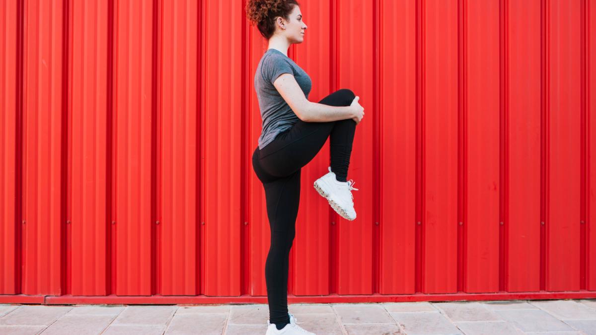 Подтягивание колена