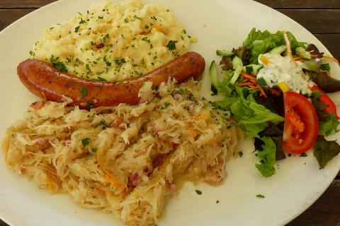 Повар: для идеальных сосисок достаточно 25 минут на сковороде Повар: для идеальных сосисок достаточно 25 минут на сковороде