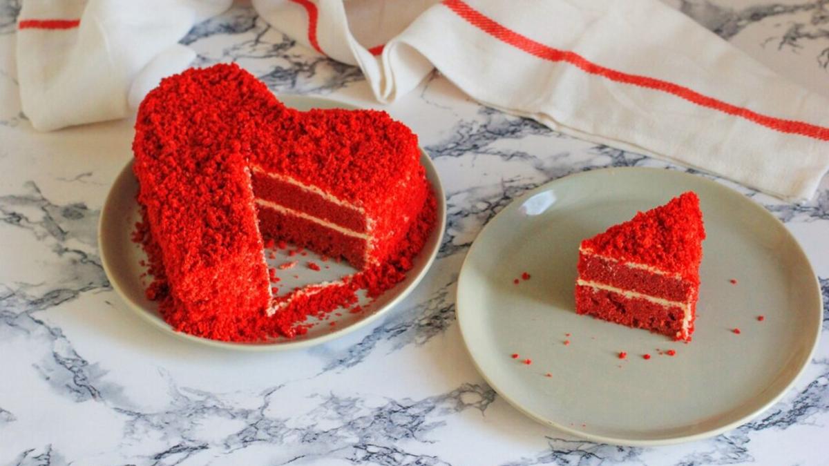 Пирожное красный бархат