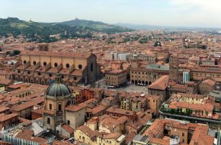 Болонья сочетает гастрономию, архитектуру и атмосферу спокойствия — впечатления Адама Миллера