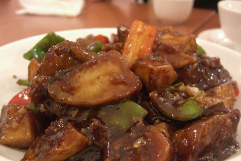 Как приготовить салат из баклажанов, моркови и перца: пошаговый рецепт