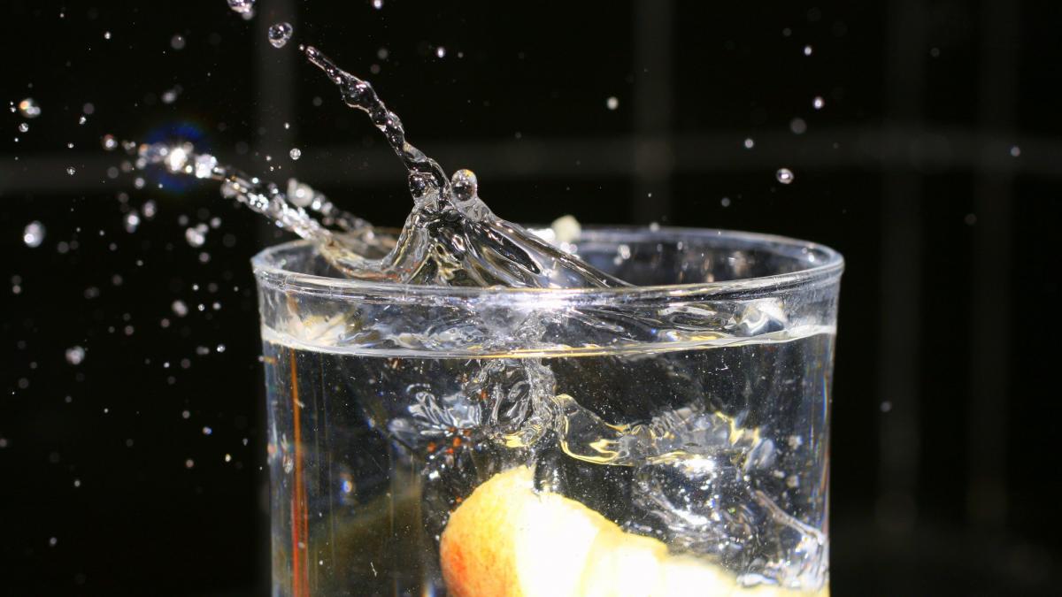 Яблочная вода Яблочная вода