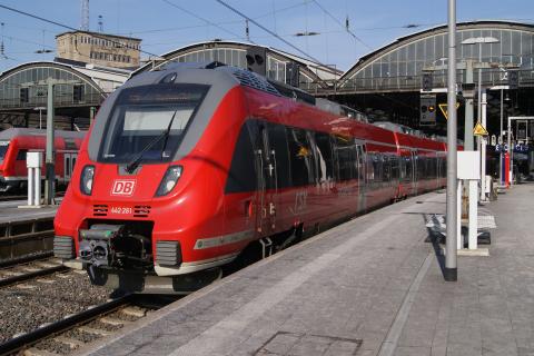 РЖД запланировали 726 дополнительных рейсов на праздники