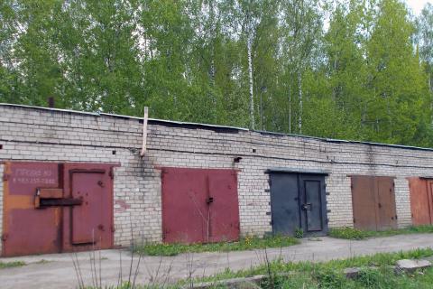 Спрос на покупку и аренду гаражей в Югре снизился на 10 процентов — эксперт Изотов