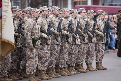 WSJ: Германия разрабатывает план переброски войск НАТО на восток