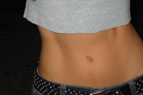 Йога-преподаватель Алексей Громов сообщил, что вакуум живота улучшает осанку и дыхание Йога-преподаватель Алексей Громов сообщил, что вакуум живота улучшает осанку и дыхание