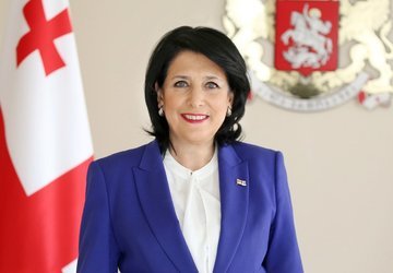 Президент Зурабишвили обвинила правительство и парламент Грузии в провокации