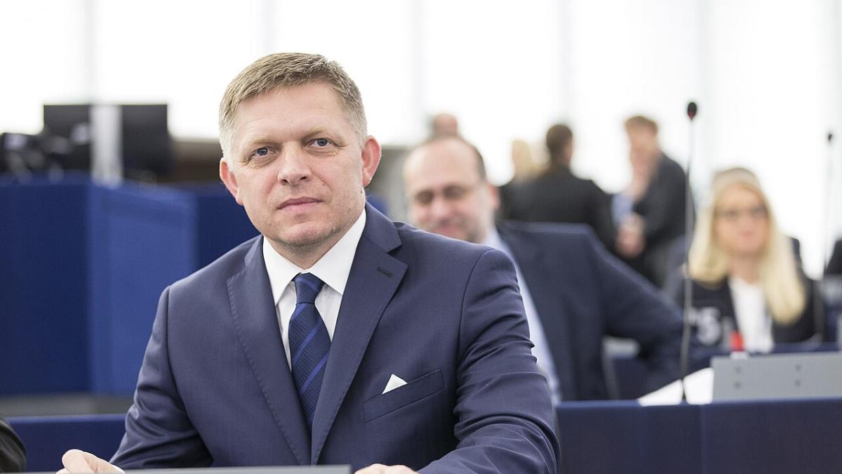 Роберт Фицо