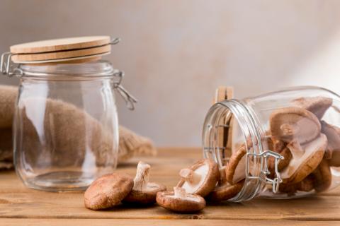 Рецепт маринованных подтопольников с уксусом и специями