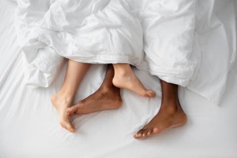 Стресс по-разному влияет на сексуальное желание мужчин и женщин — Ханна М. Мюэс