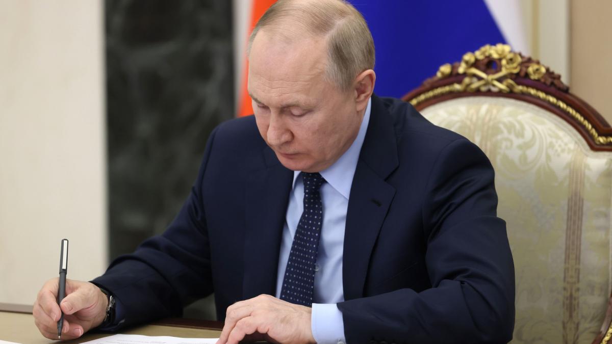 Владимир Путин