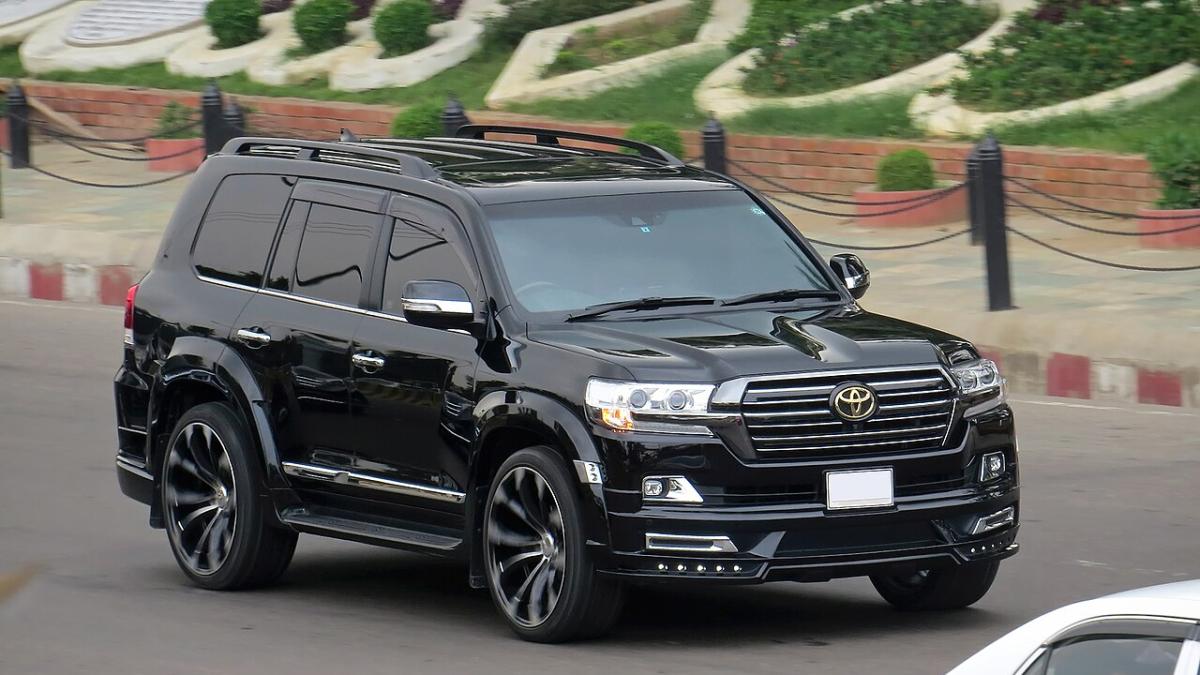 Toyota Land Cruiser J200 Toyota Land Cruiser J200