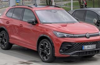 Volkswagen предложил владельцам Honda CR-V скидку до 2000 долларов на новые Tiguan и Taos