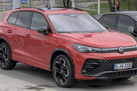 Volkswagen предложил владельцам Honda CR-V скидку до 2000 долларов на новые Tiguan и Taos Volkswagen предложил владельцам Honda CR-V скидку до 2000 долларов на новые Tiguan и Taos