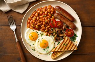 Дэн Бюттнер: завтрак долгожителей включает растительные продукты и клетчатку