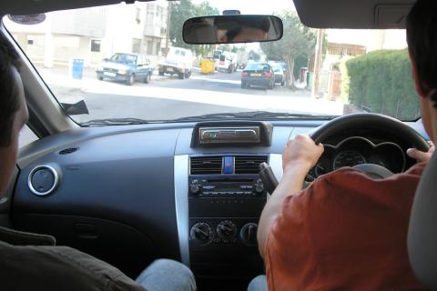 МВД: риск ДТП с праворульными авто выше, но ограничений не будет
