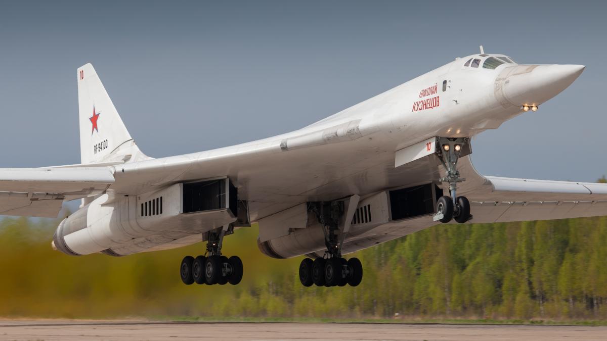 Ту-160М