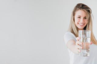 Даже лёгкое обезвоживание снижает скорость обмена веществ и мешает похудению