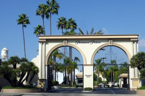 Paramount начнёт съёмки фильма по серии игр Call of Duty совместно с Activision Paramount начнёт съёмки фильма по серии игр Call of Duty совместно с Activision