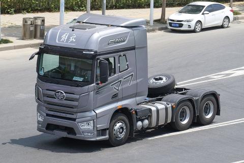 Запрещены к обращению в России: модели FAW, Foton, Dongfeng и Sitrak — данные Росстандарта
