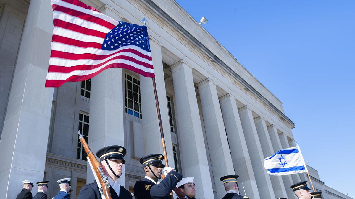 Флаги США и Израиля