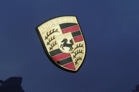 Porsche готовит 911 Speedster 992.2 с индивидуальными дросселями и кабриолетной компоновкой