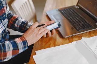 Тюменцы снова могут пользоваться мобильным интернетом, но ограничения могут быть введены вновь