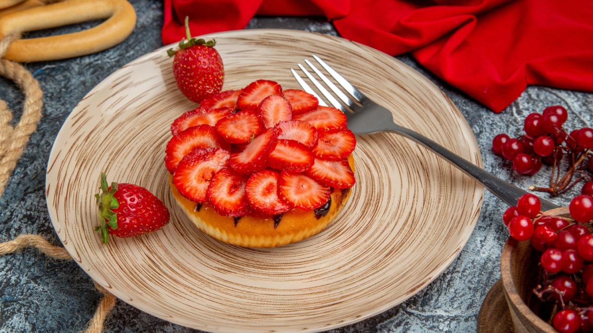 Пирог с клубникой