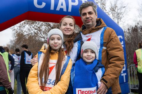 Учёные зафиксировали связь любви и набора веса у пар — Университет Оксфорда