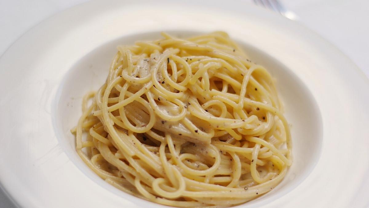 Макароны с соусом