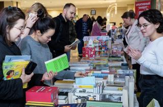 Количество книжных магазинов в России за два года сократилось на 11,3% — Ведомости