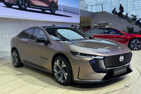 Mazda EZ-6 поступила на российский рынок по цене от 4,9 млн рублей