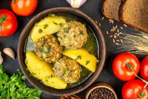 Рецепт запечённого картофеля с сыром и зеленью: ингредиенты и время приготовления