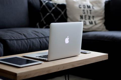 Владельцы Mac Studio не могут установить macOS Tahoe — система откатывается на Sequoia
