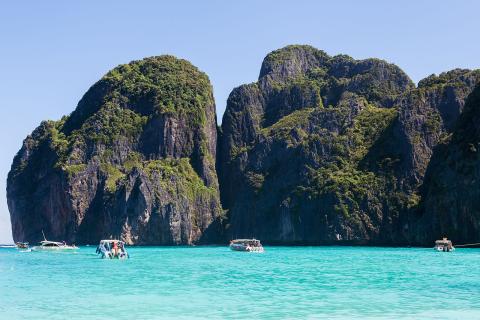 Специалисты перечислили направления для пляжного отдыха в ноябре-декабре: Тунис, Доминикана, Таиланд