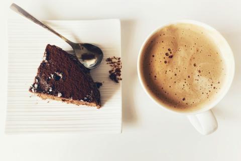 Газированные напитки натощак вызывают вздутие и раздражение — Ирина Писарева