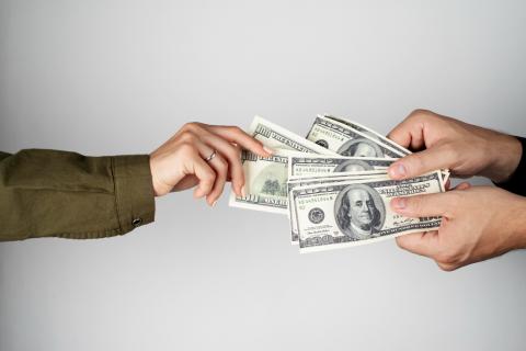 Три сценария бюджета снижают финансовые риски — эксперт по финансам Никитина