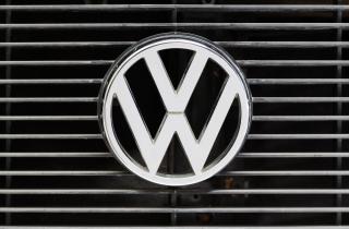 Немцы снова в строю: как Volkswagen громит китайцев на российском рынке