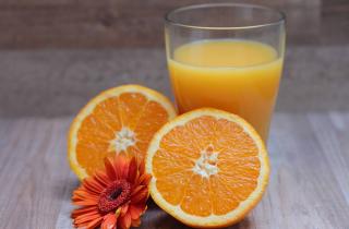 Пар от апельсиновой кожуры снижает уровень озона и запах бытовой химии в помещении