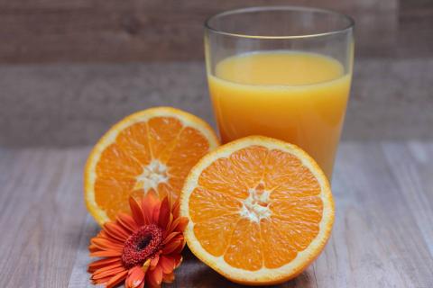 Пар от апельсиновой кожуры снижает уровень озона и запах бытовой химии в помещении