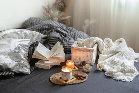 Старые вещи можно преобразовать в уникальные элементы декора — дизайнеры