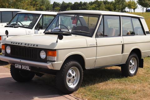 Коллекция автомобилей Алена Делона: Ferrari, Maserati и Lancia из его гаража