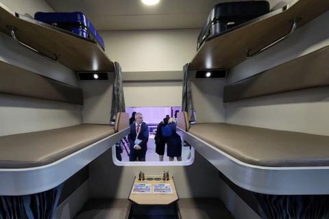 РЖД представила макет плацкарта с увеличенными полками