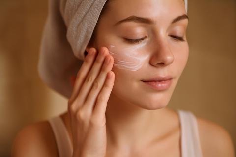 Шари Марчбейн: витамин E защищает клетки кожи от повреждений и воспалений