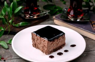 Суфле Птичье молоко с желатином готовится из сливок и сметаны и достигает воздушной текстуры