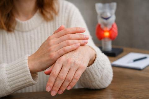 Зеркало больше не радует: привычки мегаполиса незаметно превращают лицо в сухую маску