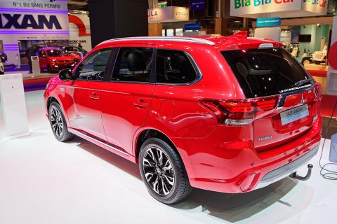 Mitsubishi Outlander потерял 38,5% продаж в августе в Бразилии