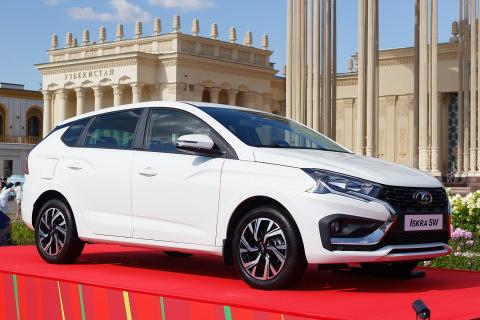 LADA подешевела в 2025 году в среднем на 5%, сообщил глава АВТОВАЗа Соколов