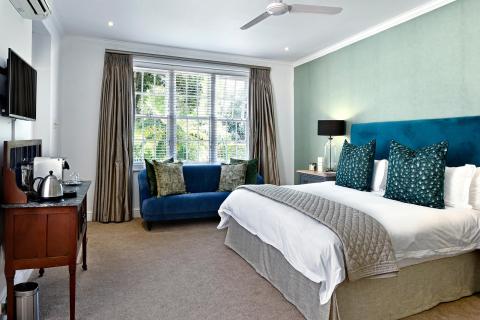 Раннее бронирование стало популярной практикой в Крыму — эксперт Возная