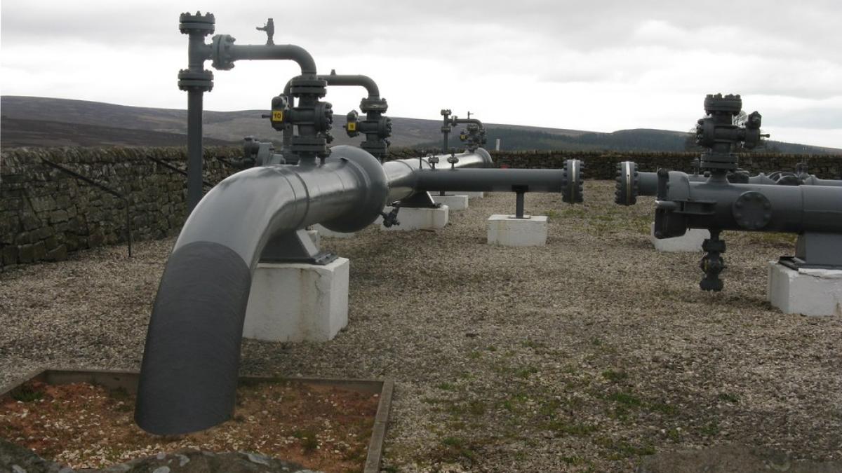 Gas pipes on Moscar Cross Road - geograph.org.uk - 3937063